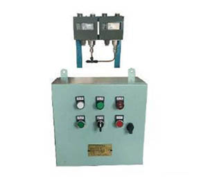 The Control Cabinet of CZF-33 Marine Medium Pressure Air Cooling Air Compressor.jpg